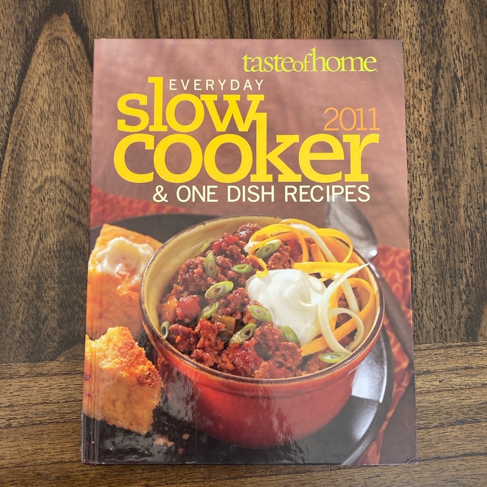 Slow Cooker & One Dish Recipes Cook Book 2011